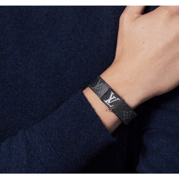 LOUIS VUITTON Slim Bracelet Pristine Condition, Box, Dust Bag, Ribbon - Picture 6 of 6